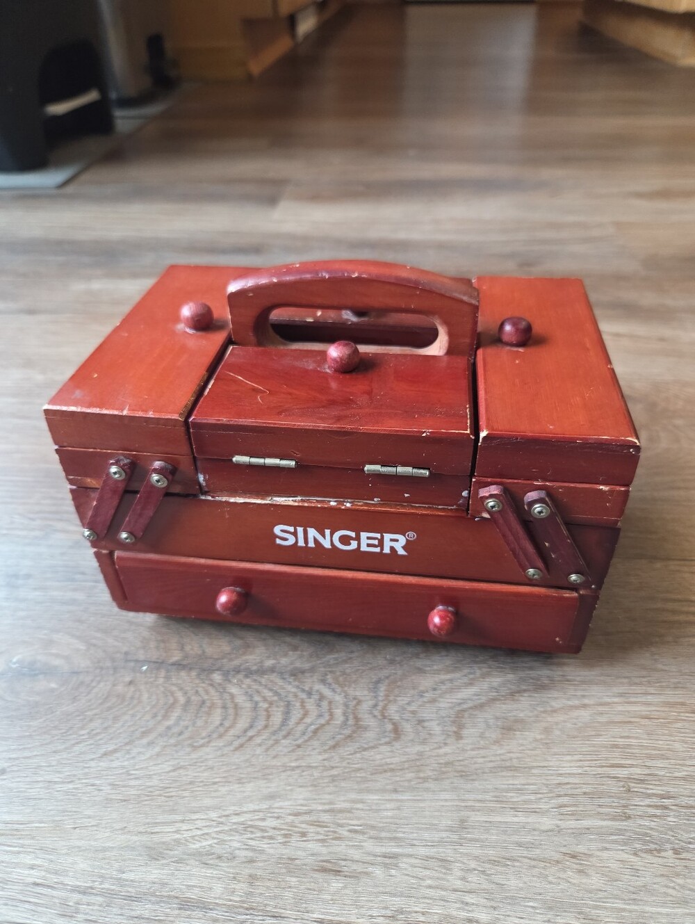 Vintage Singer Wooden Sewing Box Accordion Fold Out Sewing Carry Caddy Organizer